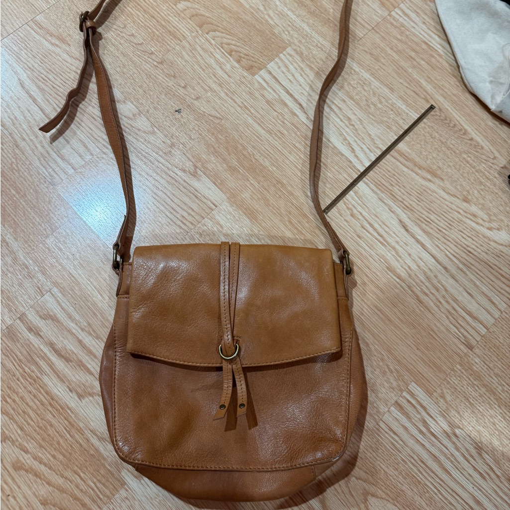 Lucky Brand Tan Leather Crossbody Bag